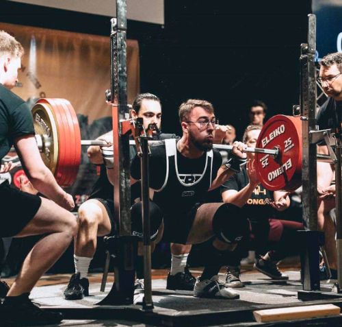Johnathan Asselstine lifting at the Canadian National Chanpionships in St. John's, NFLD